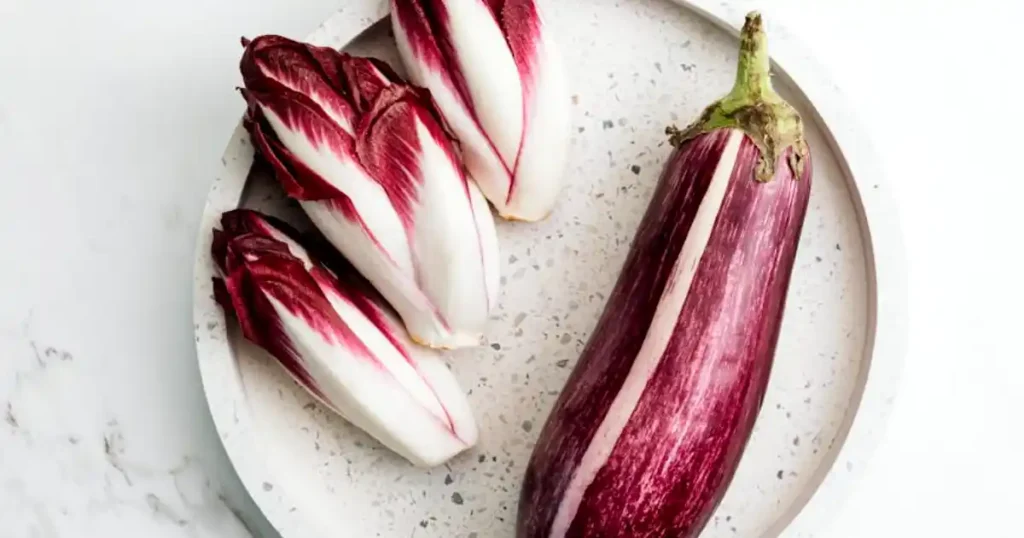 fresh Endive, Plant Smart, Optimal Seasons for 40 Vegetable Varieties